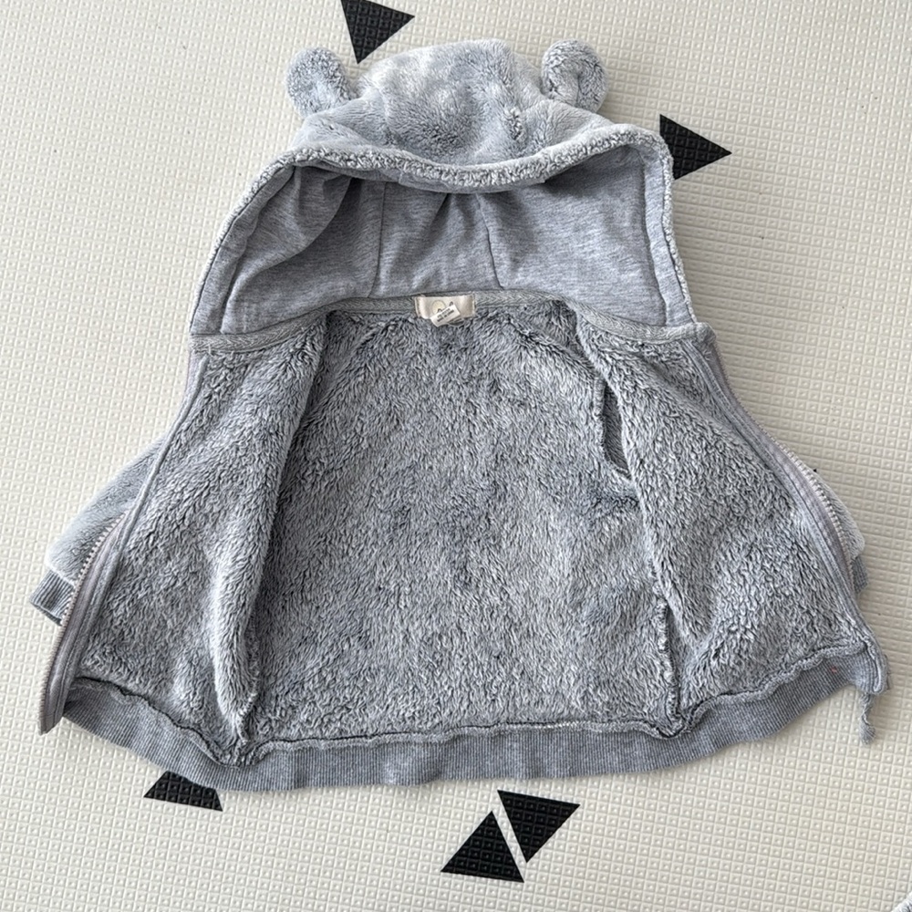 Peek Brand Gray Fleece Baby Outfit with Bear Ears Size 3-6 Months - Picture 4 of 8